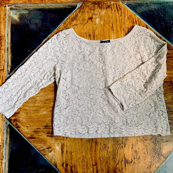 U2B Tops - Lacey cropped long sleeve
